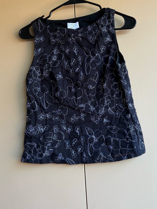 LOFT Tops - Ann Taylor Loft embroidered floral top